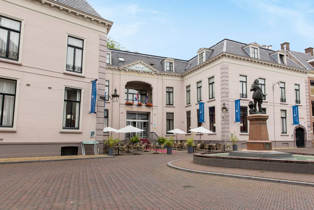 Fletcher Hotel Paleis Stadhouderlijk Hof Leeuwarden Exterior photo